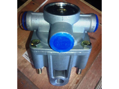 Клапан регулировки тормозных усилий на задние мосты (ускорительный) SH F3000 SHAANXI / Shacman (ШАНКСИ / Шакман) DZ9112360047 фото 1 Мурманск